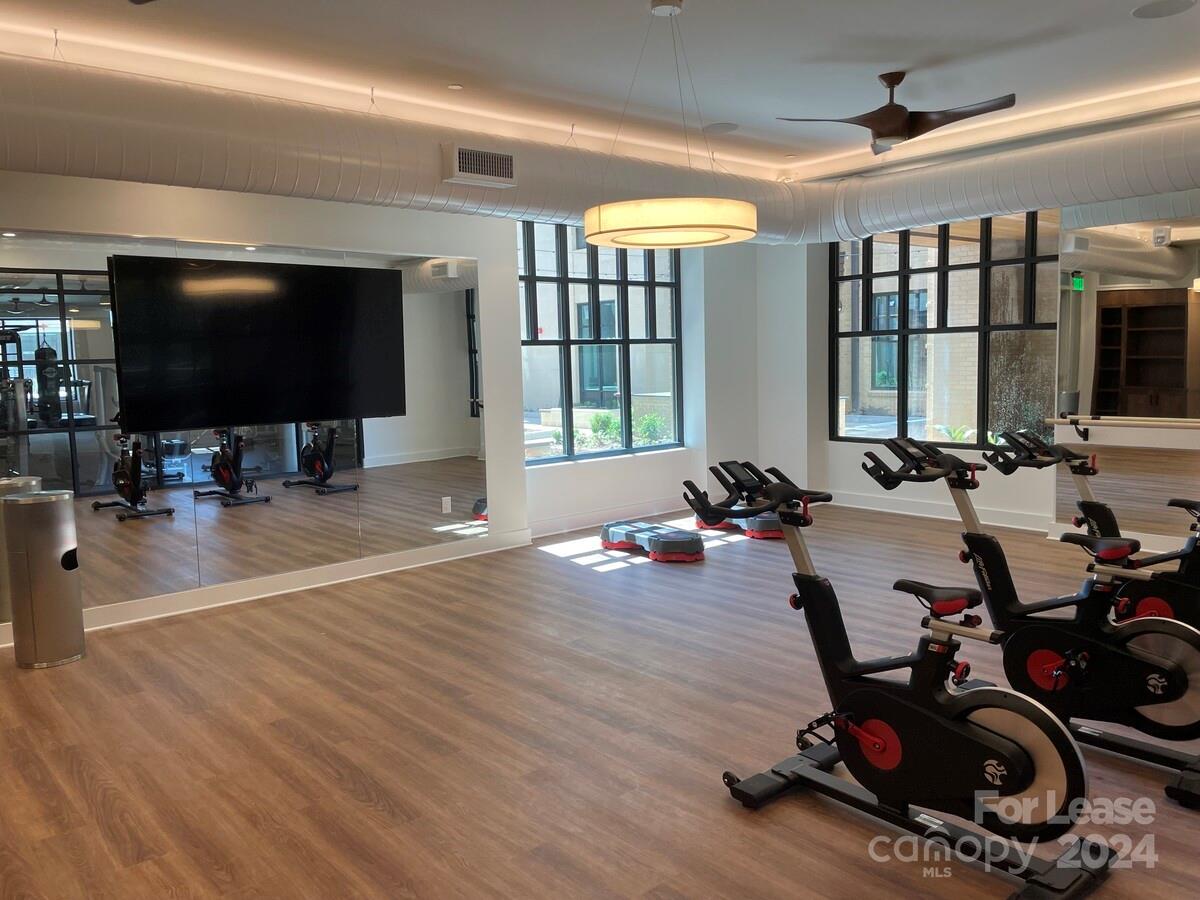 Charlotte, North Carolina 28211, United States, 1 Bedroom Bedrooms, ,1 BathroomBathrooms,Residential,Active,55492