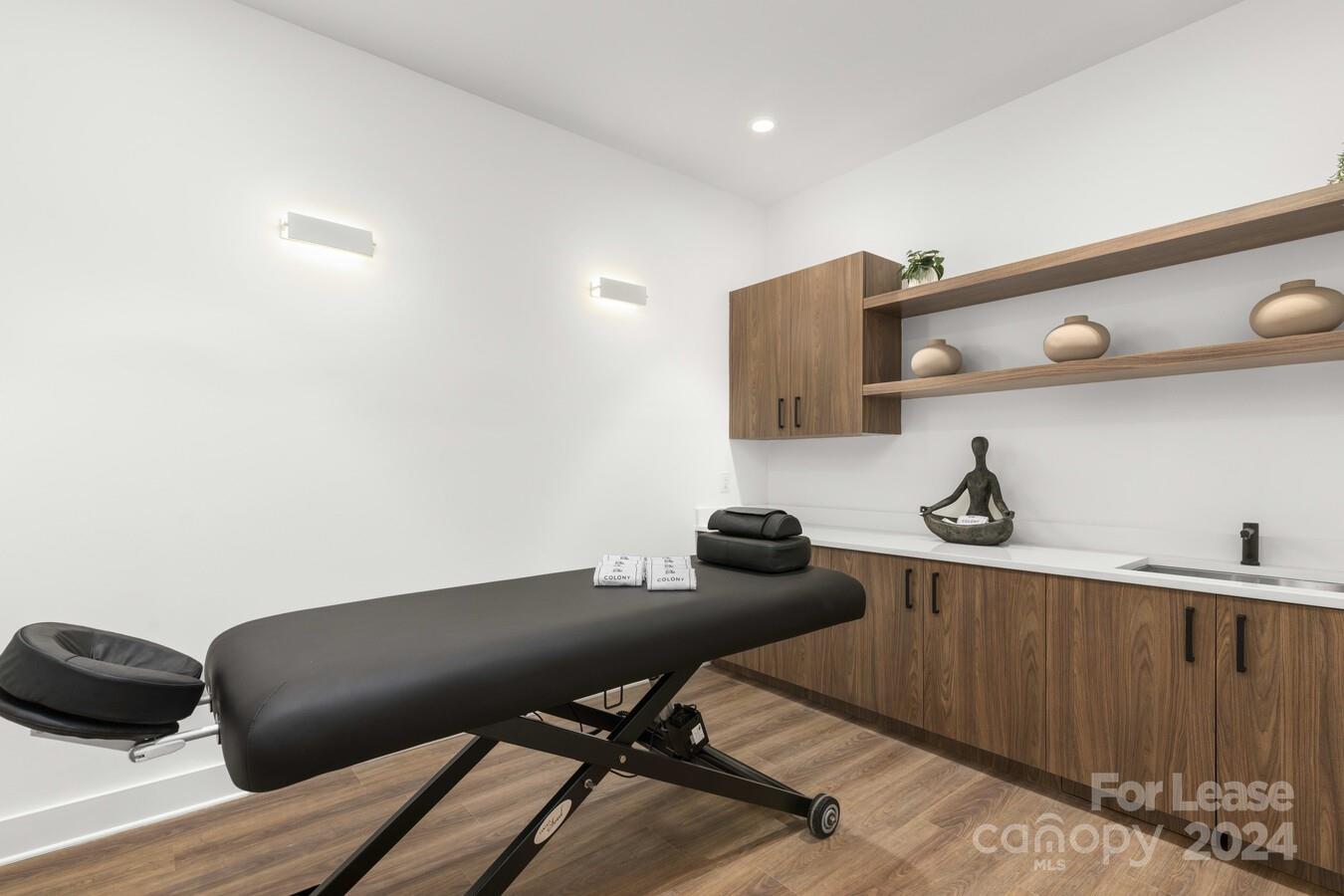 Charlotte, North Carolina 28211, United States, 1 Bedroom Bedrooms, ,1 BathroomBathrooms,Residential,Active,55492