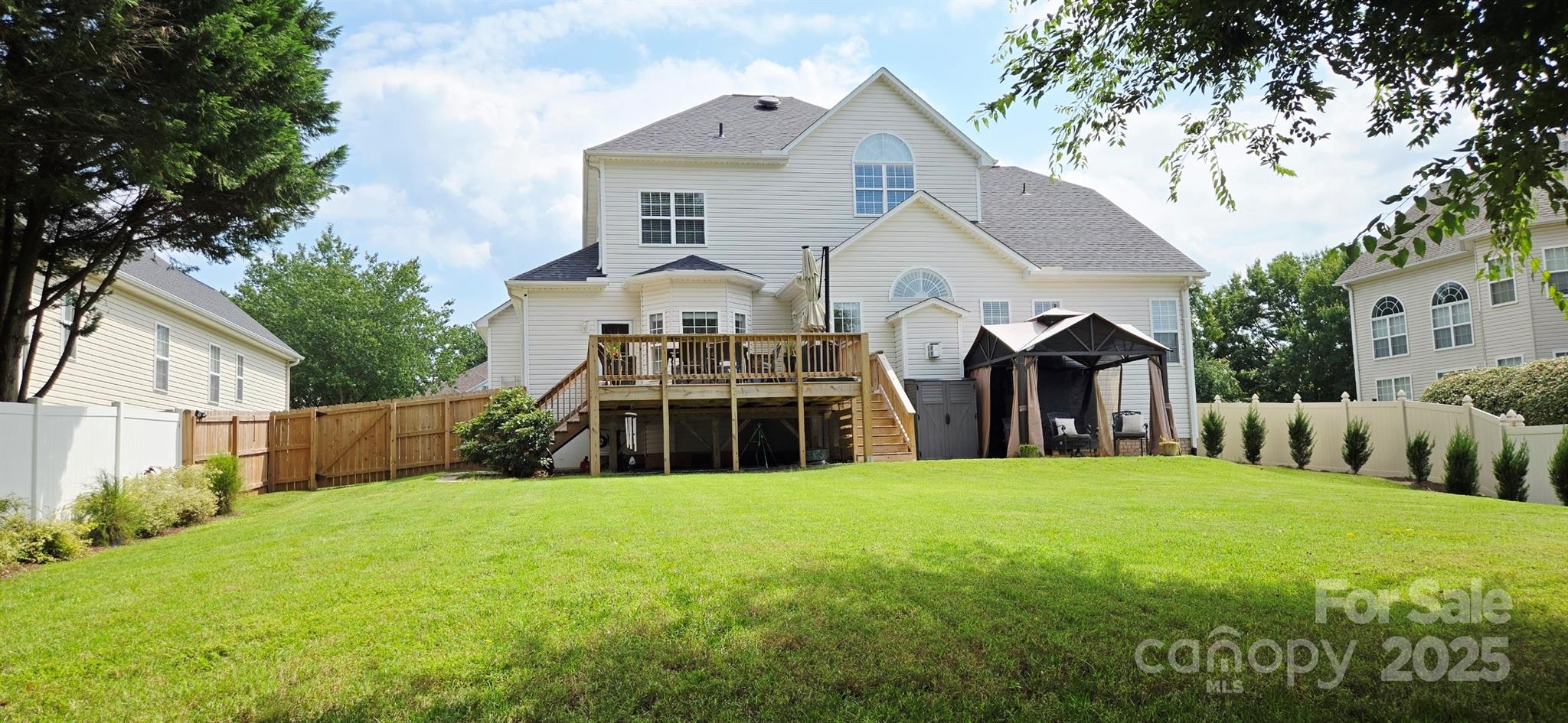 2567 Roswell Court NW