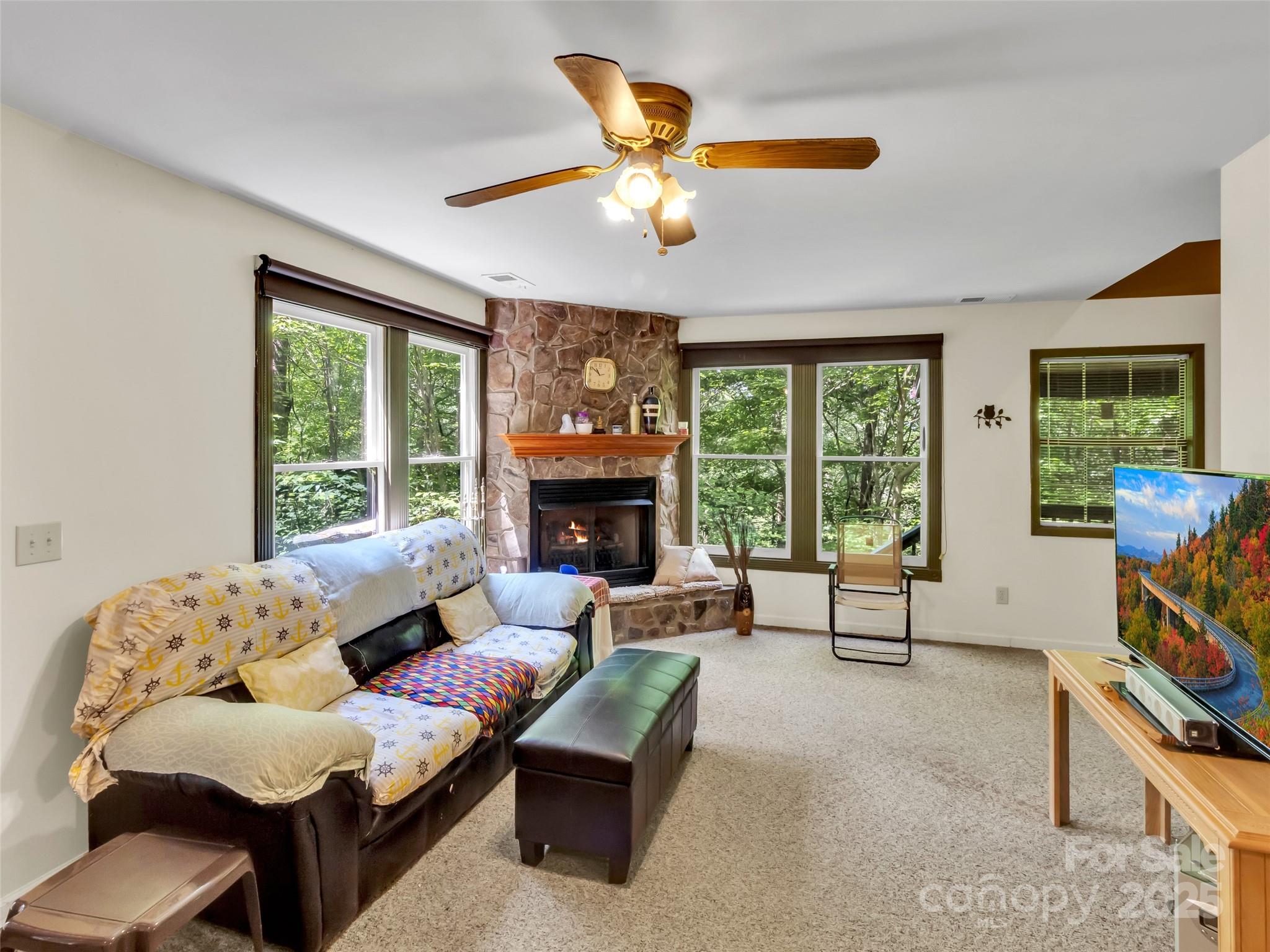 57 Copperhead Cove