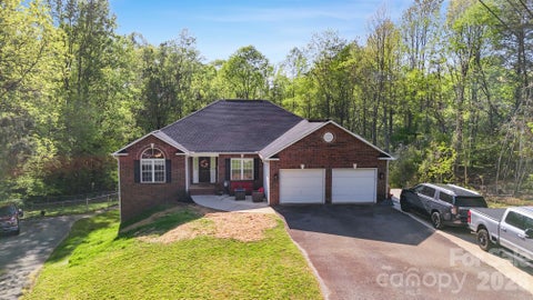 Photo of 3232 47th Avenue Place, Hickory, NC 28601 (MLS # 4436548)