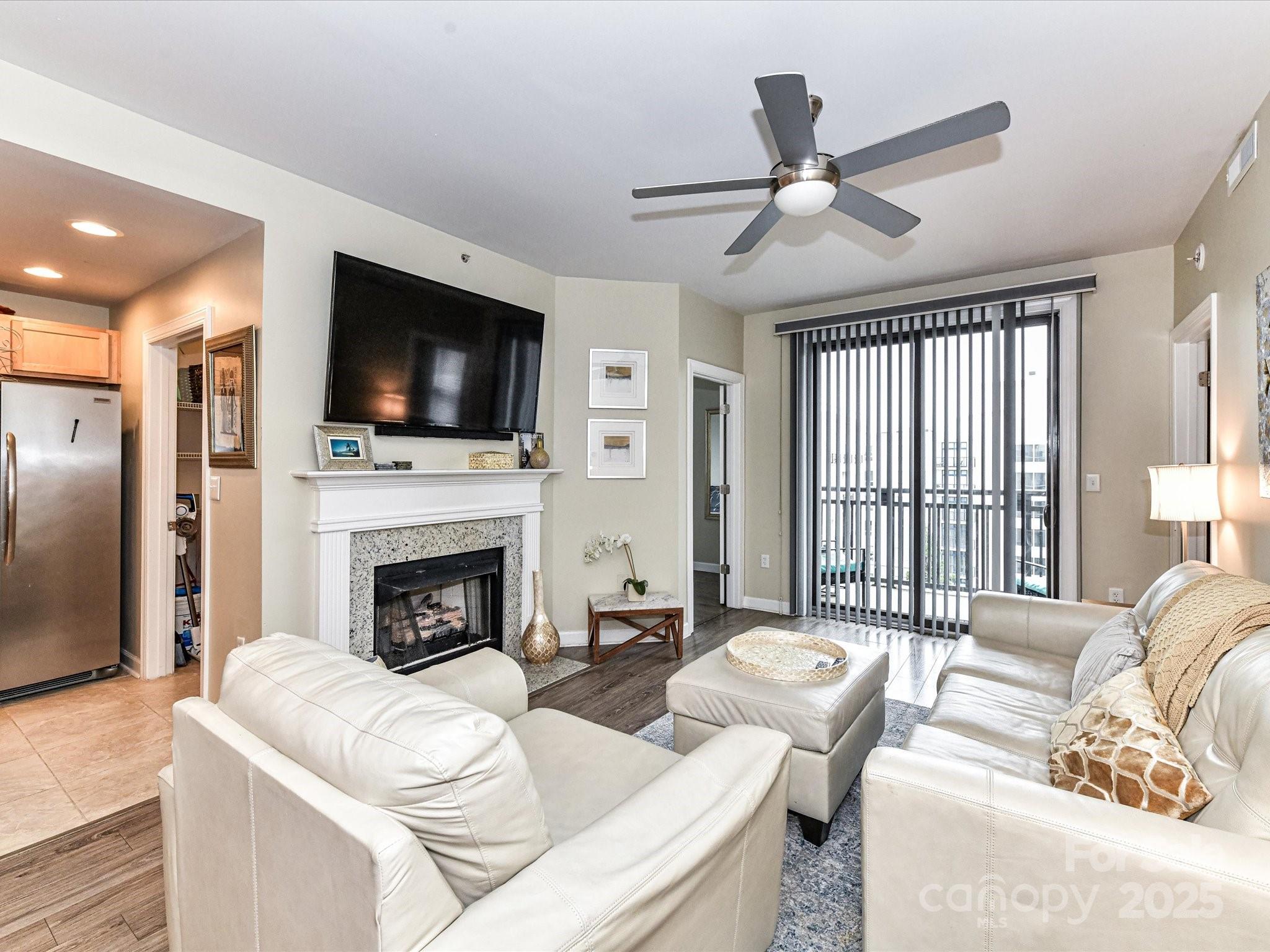 Gateway Plaza - Residential