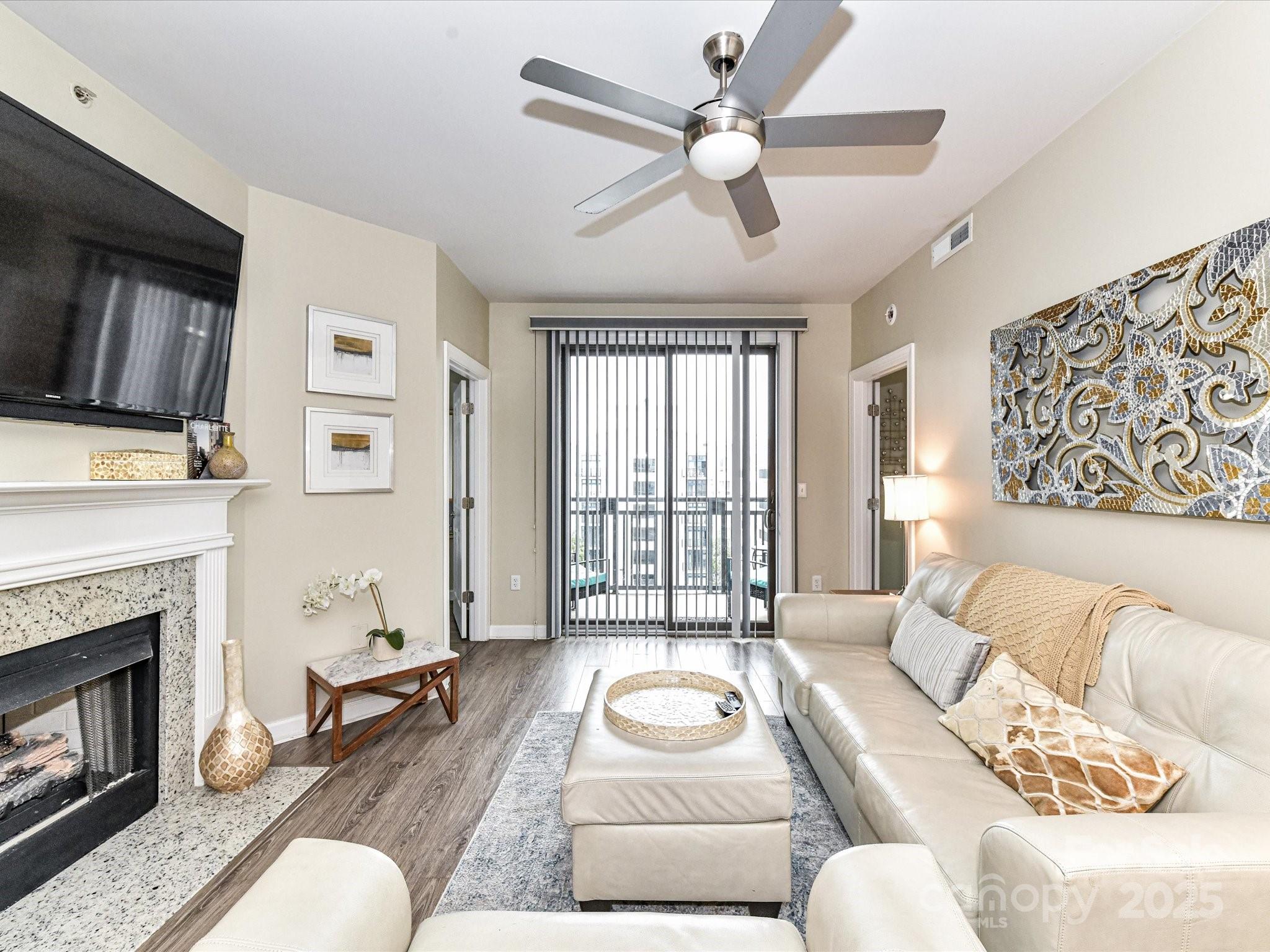 Gateway Plaza - Residential