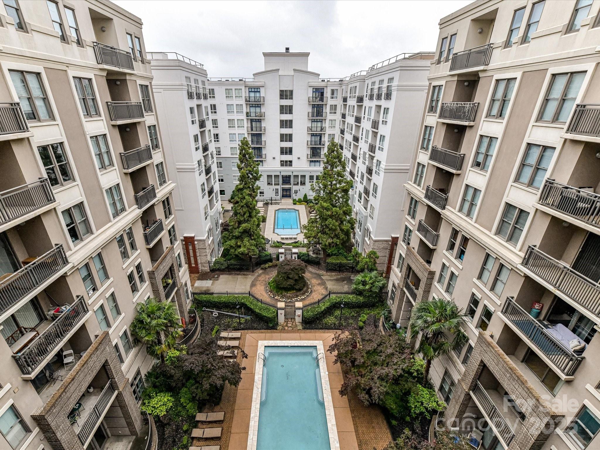 Gateway Plaza - Residential