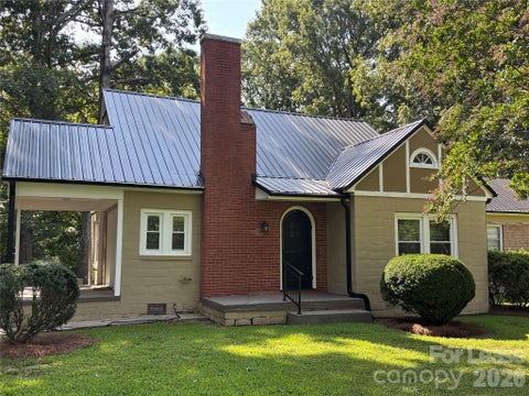 Photo of 1613 Boy Scout Road, Lincolnton, NC 28092 (MLS # 4415531)