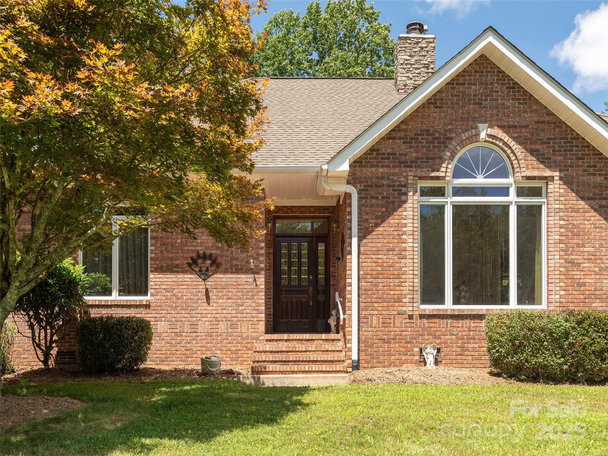 15 Oak Gate Drive