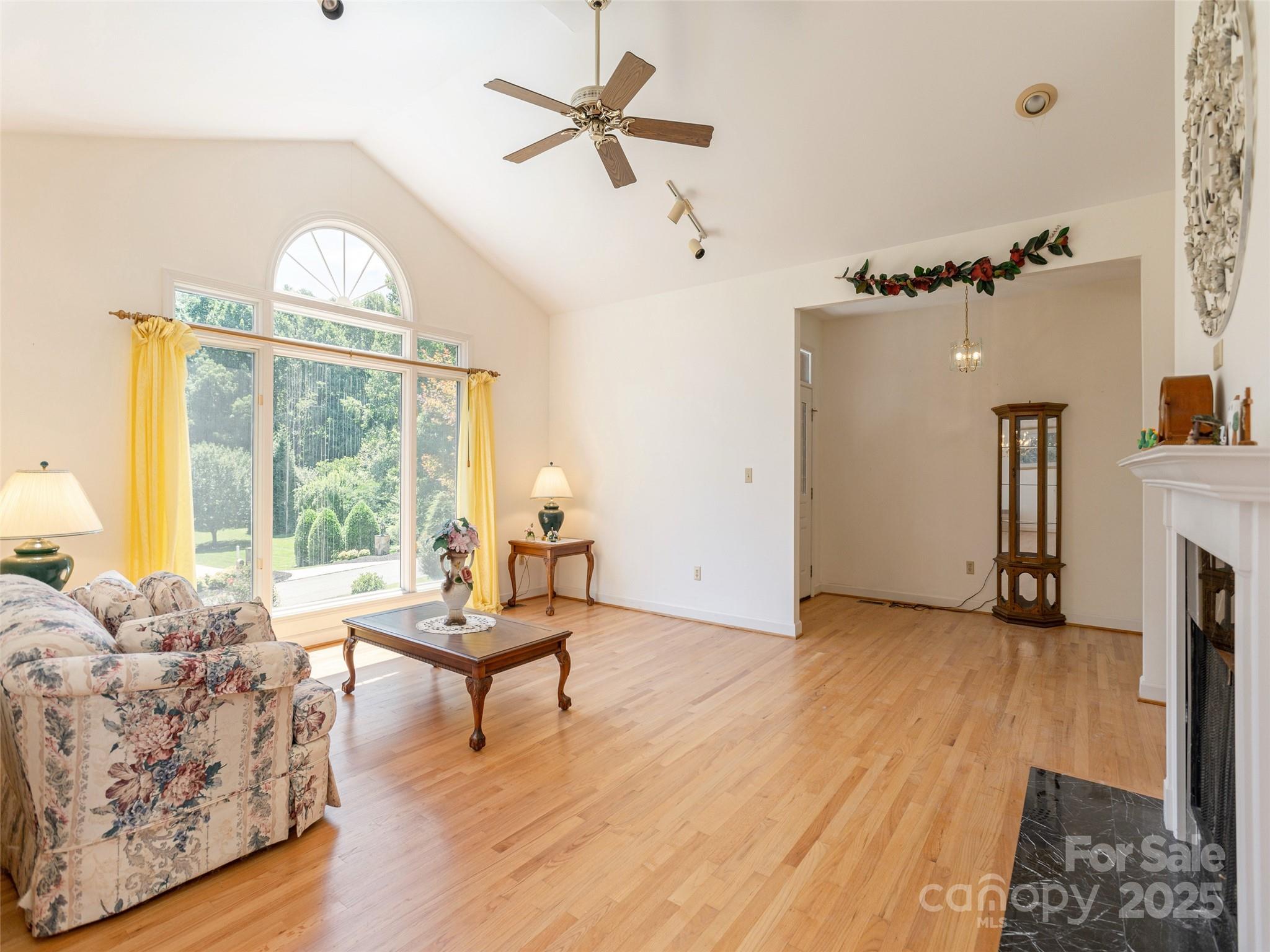 15 Oak Gate Drive
