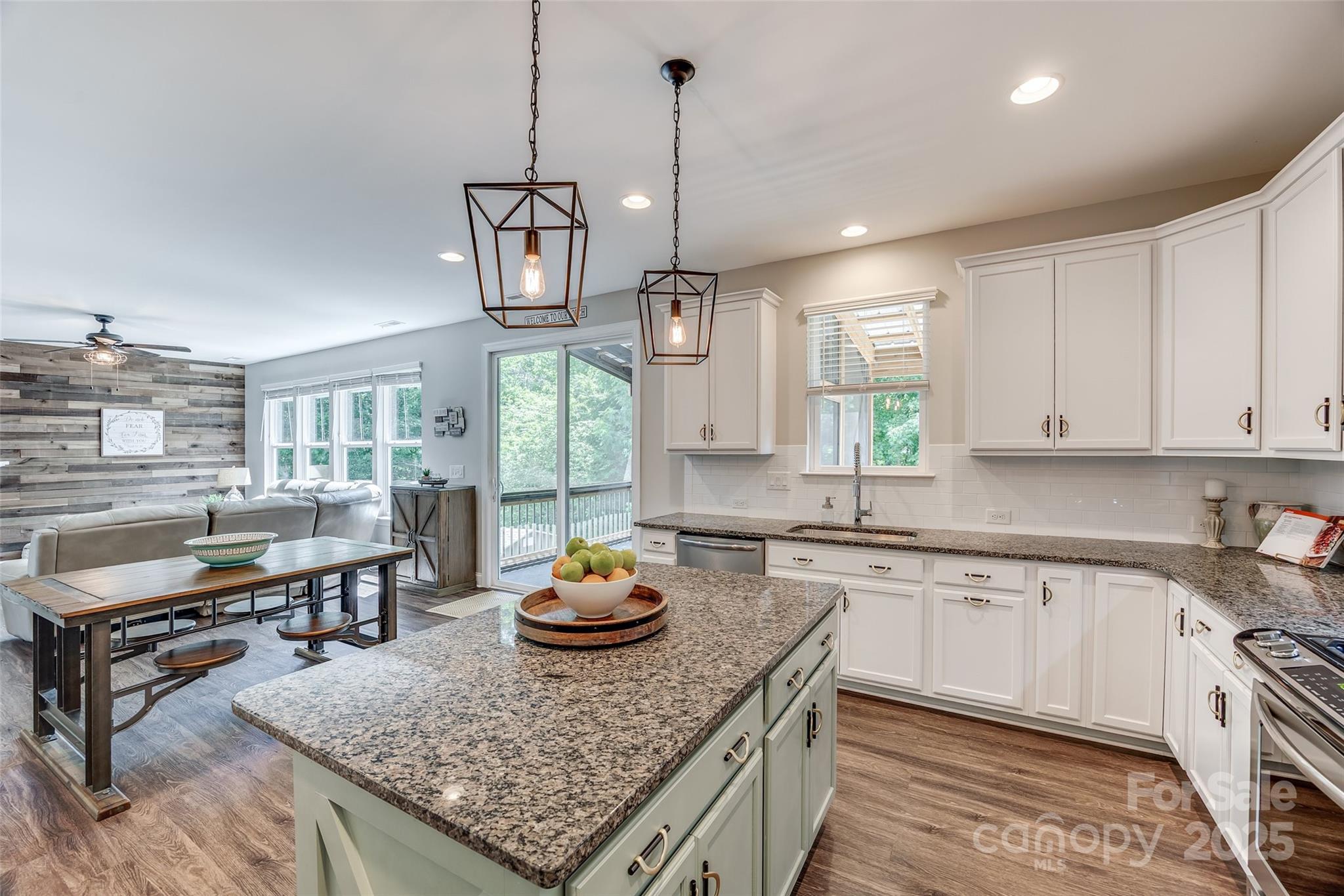 Woodlands Creek - Residential