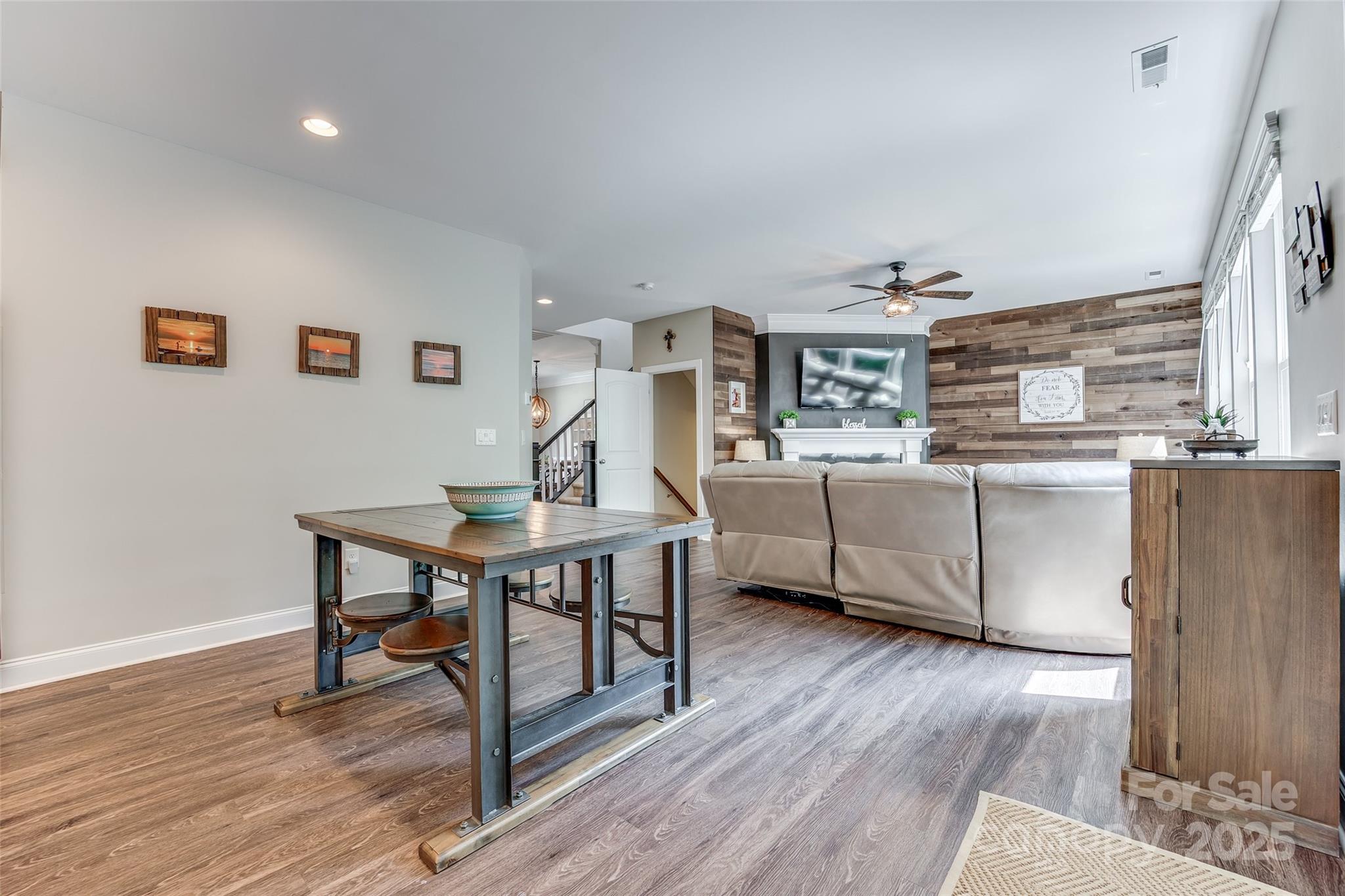 Woodlands Creek - Residential