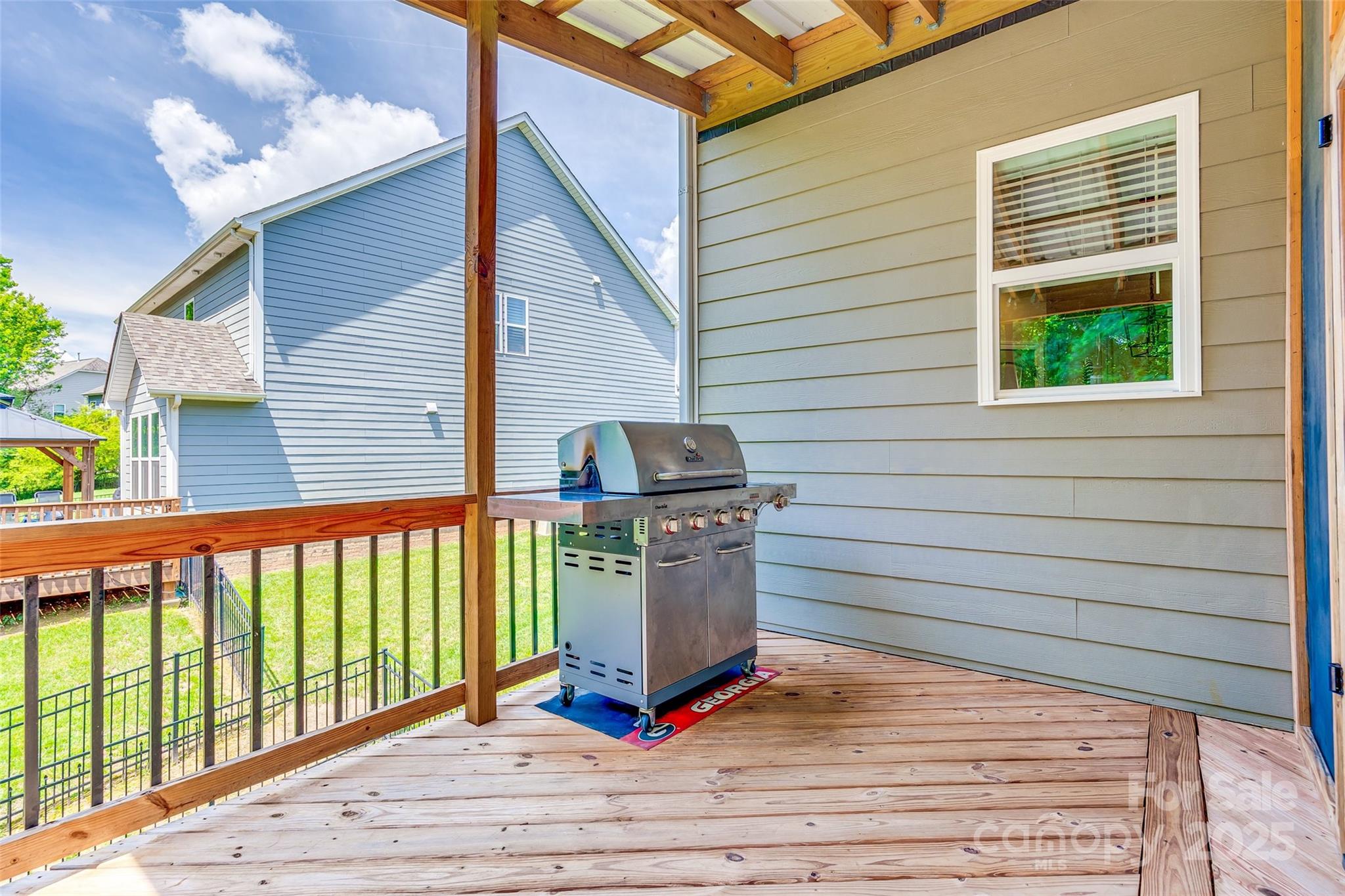 Woodlands Creek - Residential