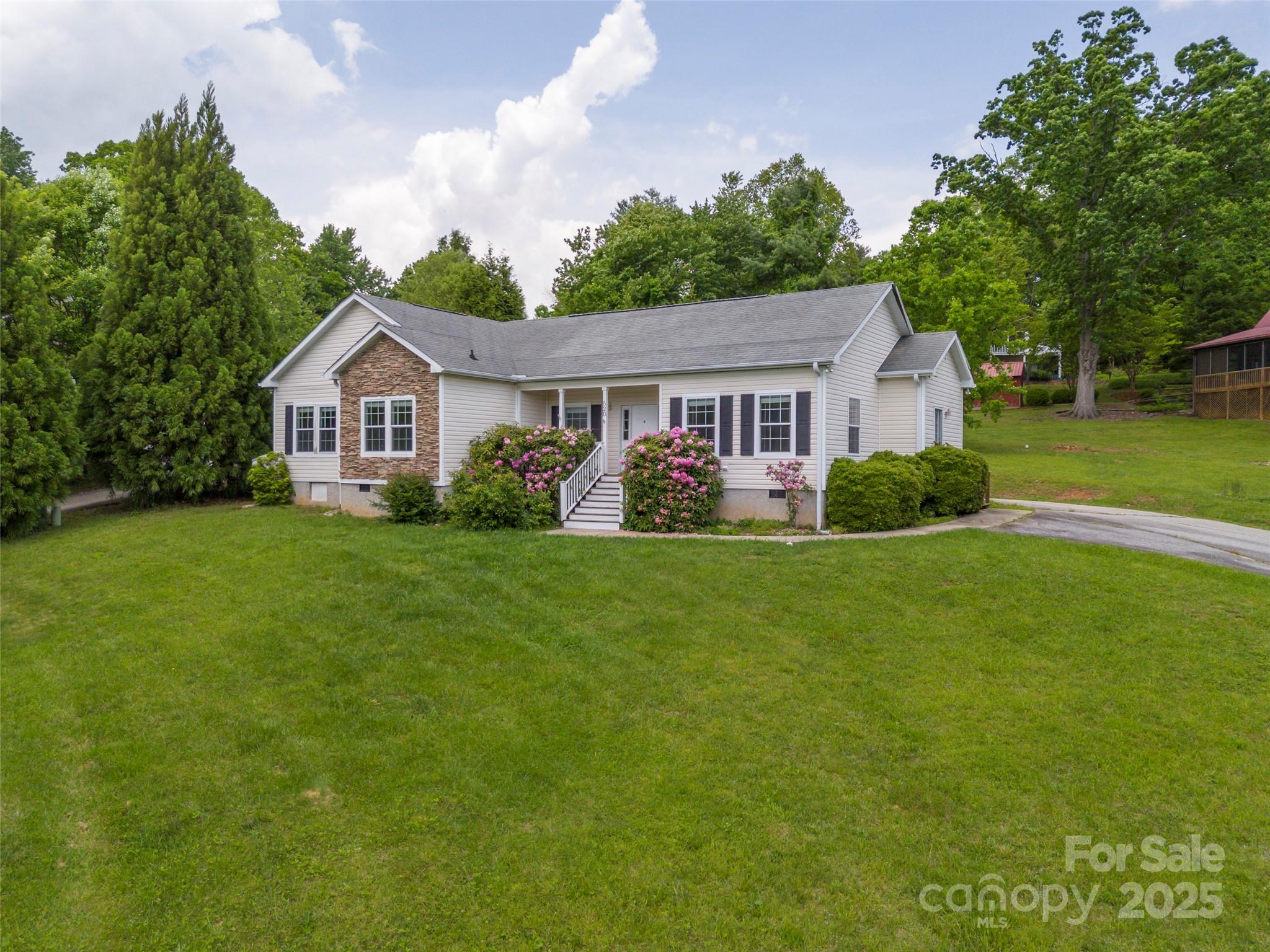 97 Meadowview Drive