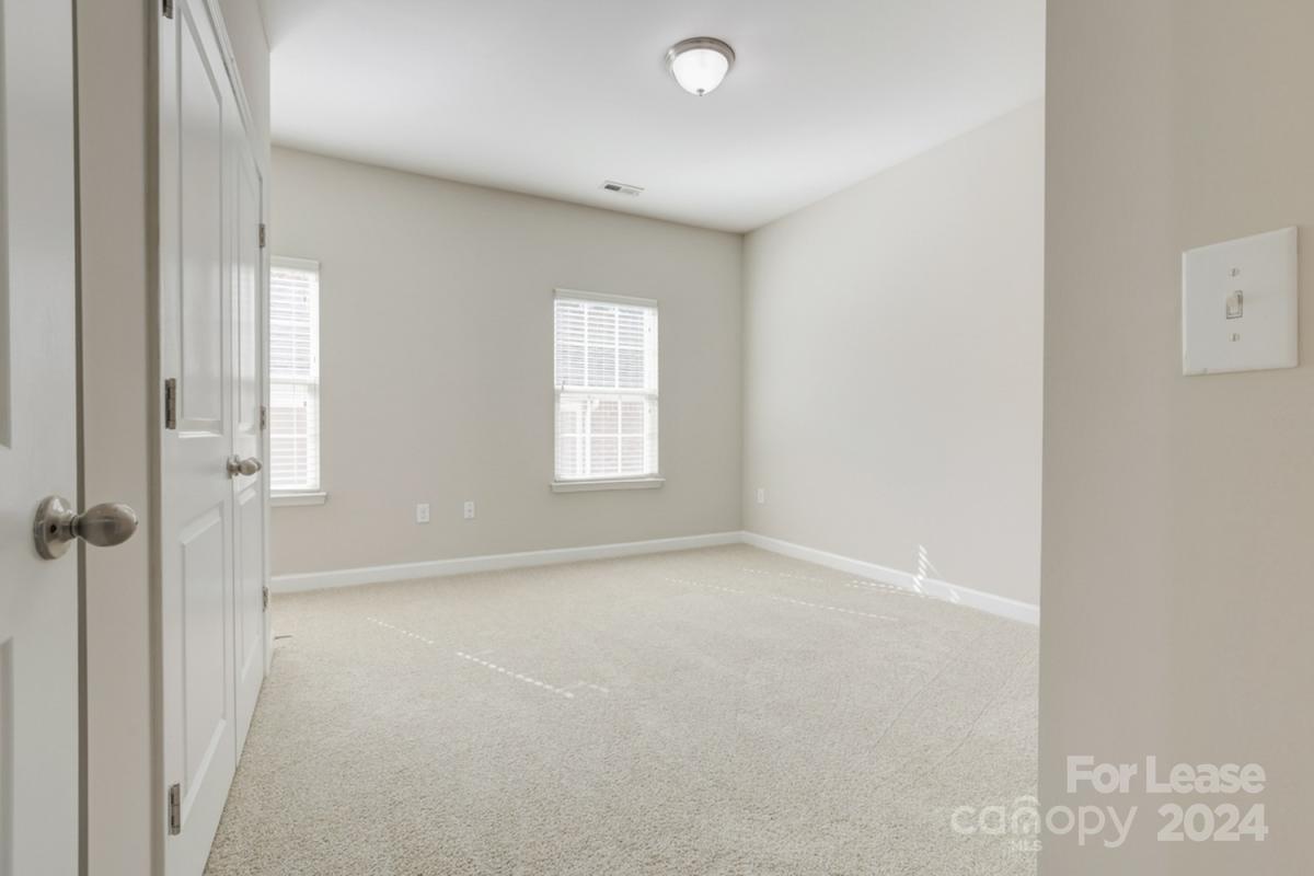 Pineville, North Carolina 28134, United States, 3 Bedrooms Bedrooms, ,4 BathroomsBathrooms,Residential,Active,61869