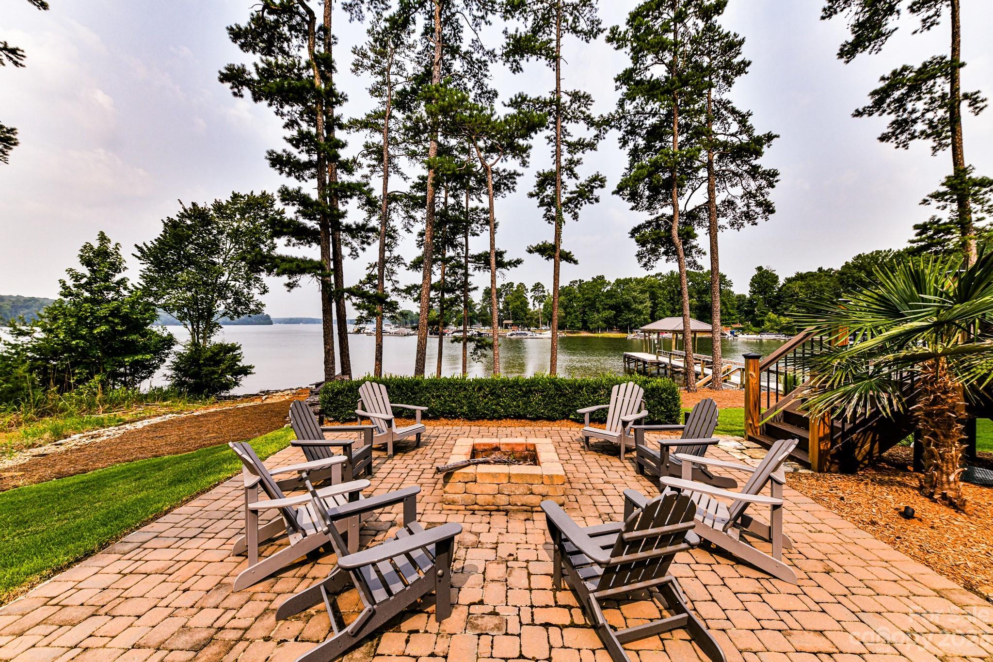 Reflection Pointe - Residential