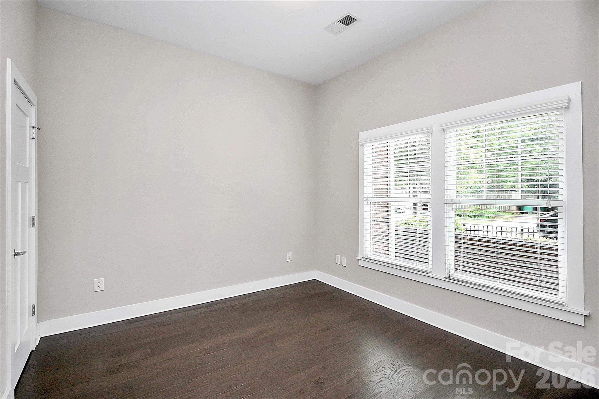 1420 W 4th Street
