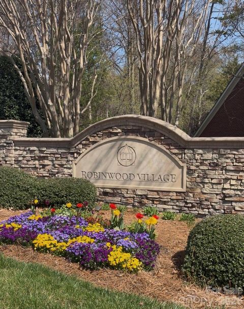 1802 Robinwood Village Drive Gastonia NC 28054