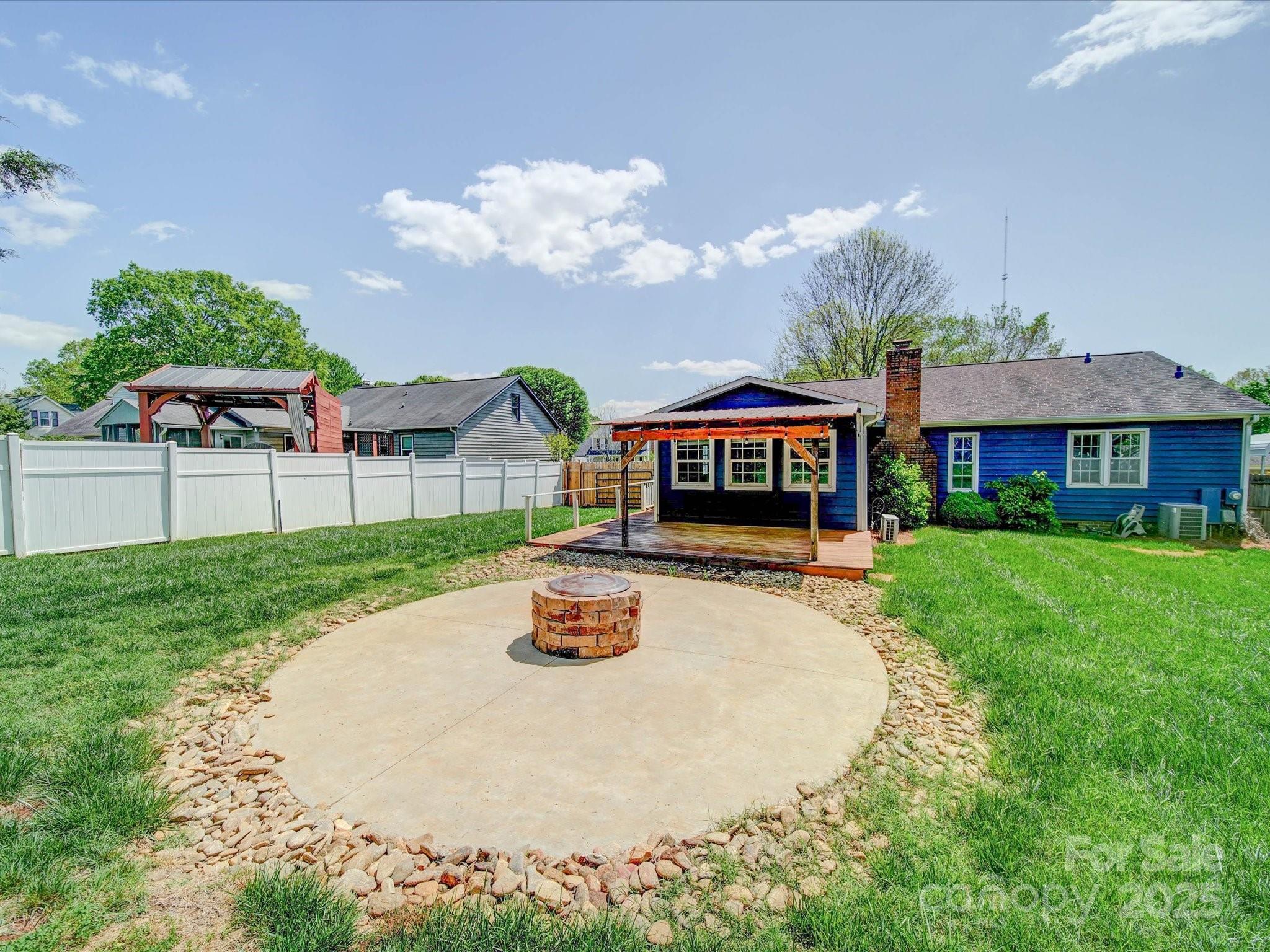 Concord, North Carolina 28027, United States, 3 Bedrooms Bedrooms, ,2 BathroomsBathrooms,Residential,Under Contract,108861