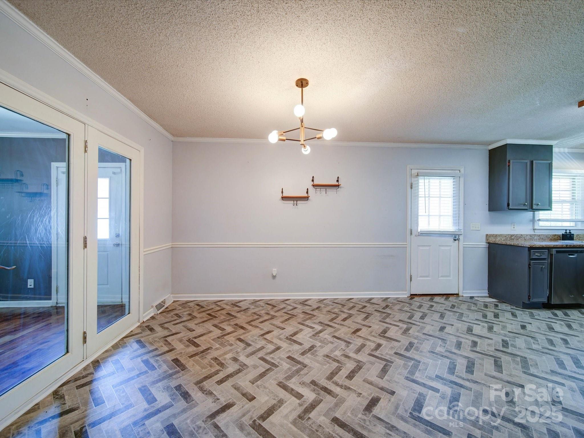 Concord, North Carolina 28027, United States, 3 Bedrooms Bedrooms, ,2 BathroomsBathrooms,Residential,Under Contract,108861