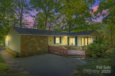 602 Tomahawk Avenue Black Mountain NC 28711