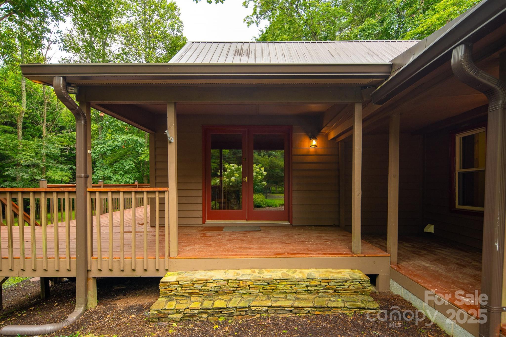 3443 Valley Drive