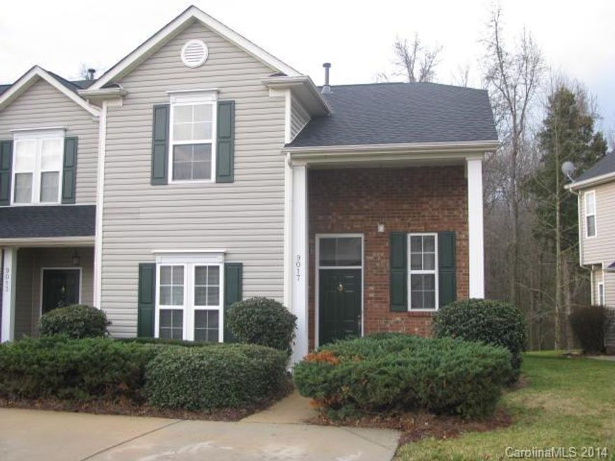 Spacious 3 BR unit PLUS loft available for immediate occupancy in this wonderful community near NorthLake Mall and easy access to I-77 & I-485. Master BR on main level. Washer & Dryer included. Community Pool. Private patio area w/storage closet and wooded view. FRESHLY PAINTED!