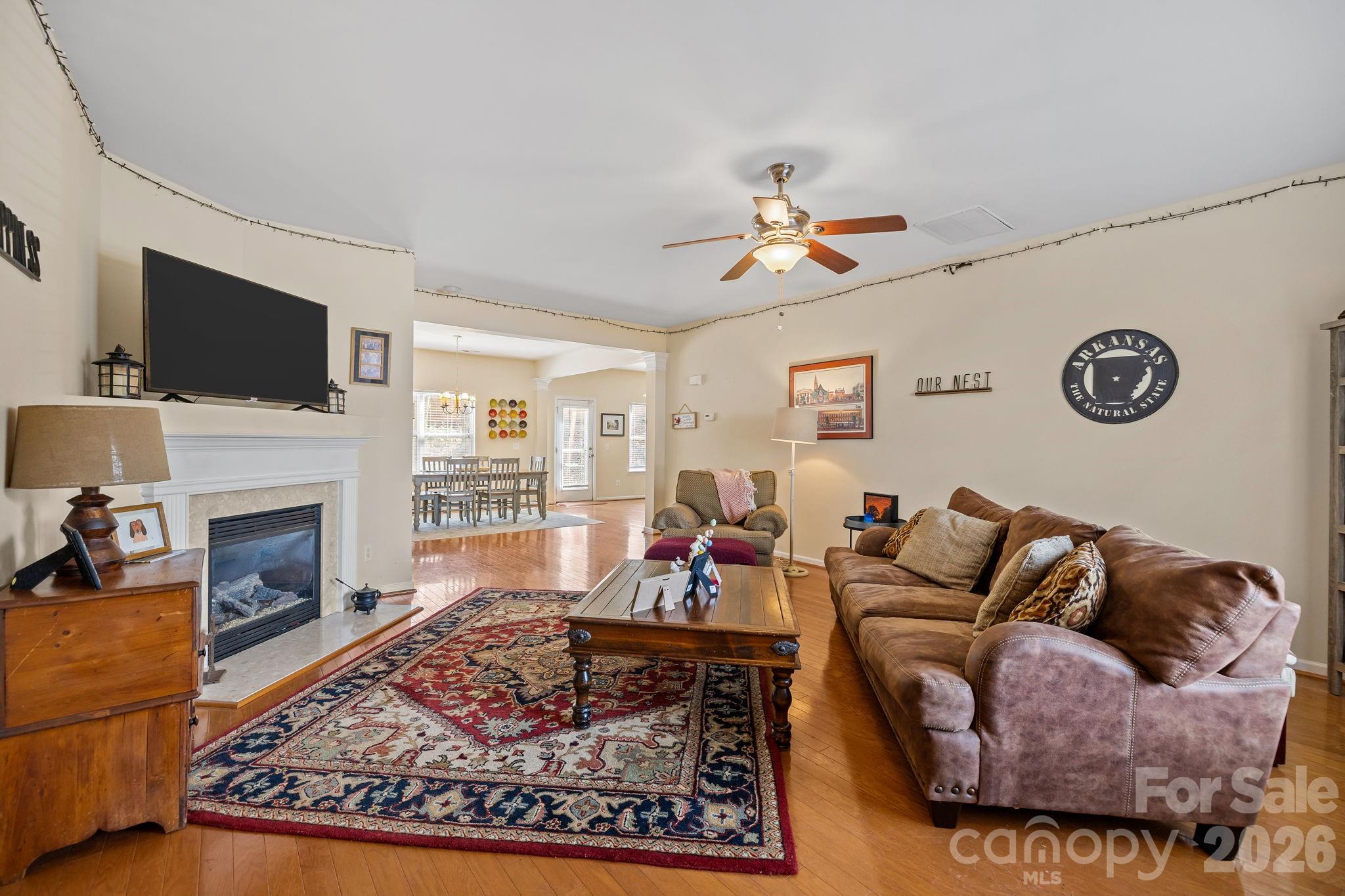 Sandy Pointe - Residential