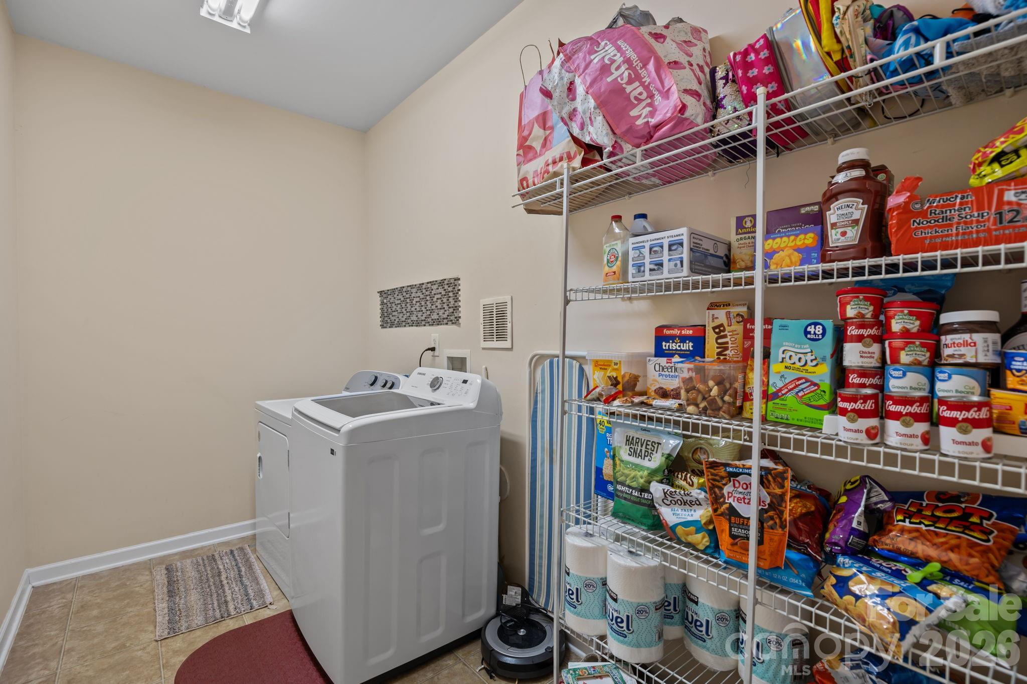 Sandy Pointe - Residential