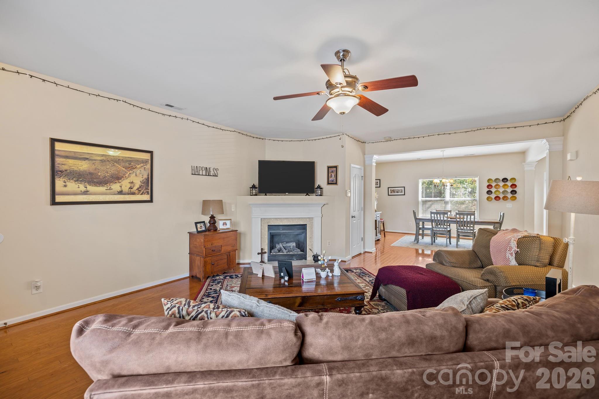 Sandy Pointe - Residential