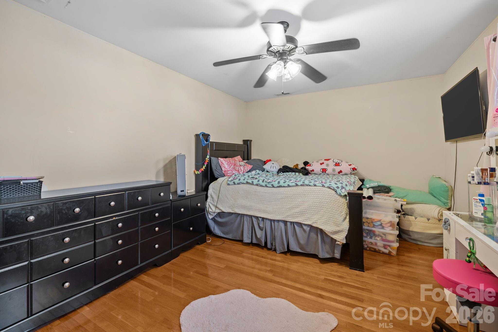 Sandy Pointe - Residential