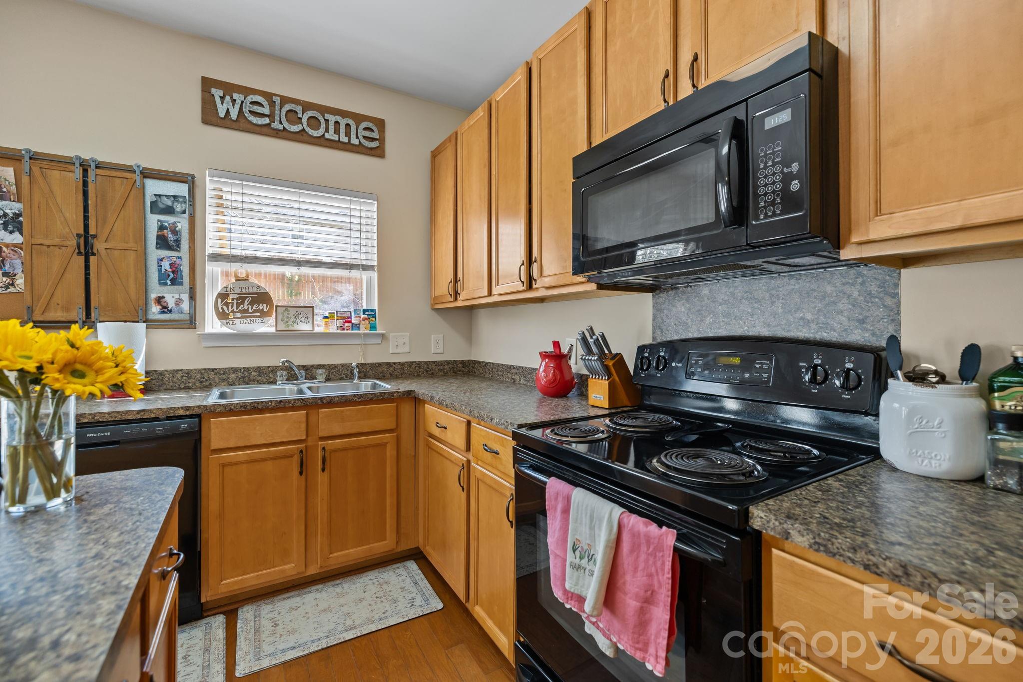 Sandy Pointe - Residential