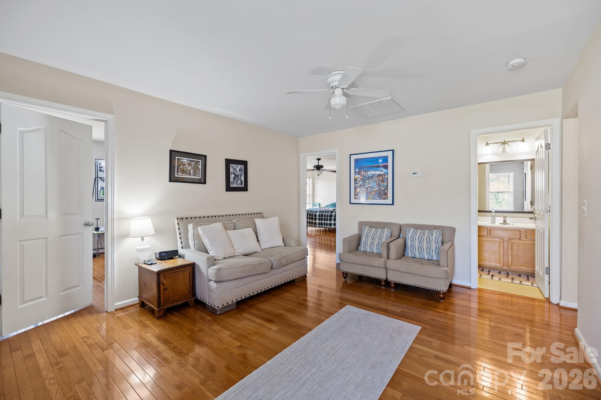 Sandy Pointe - Residential