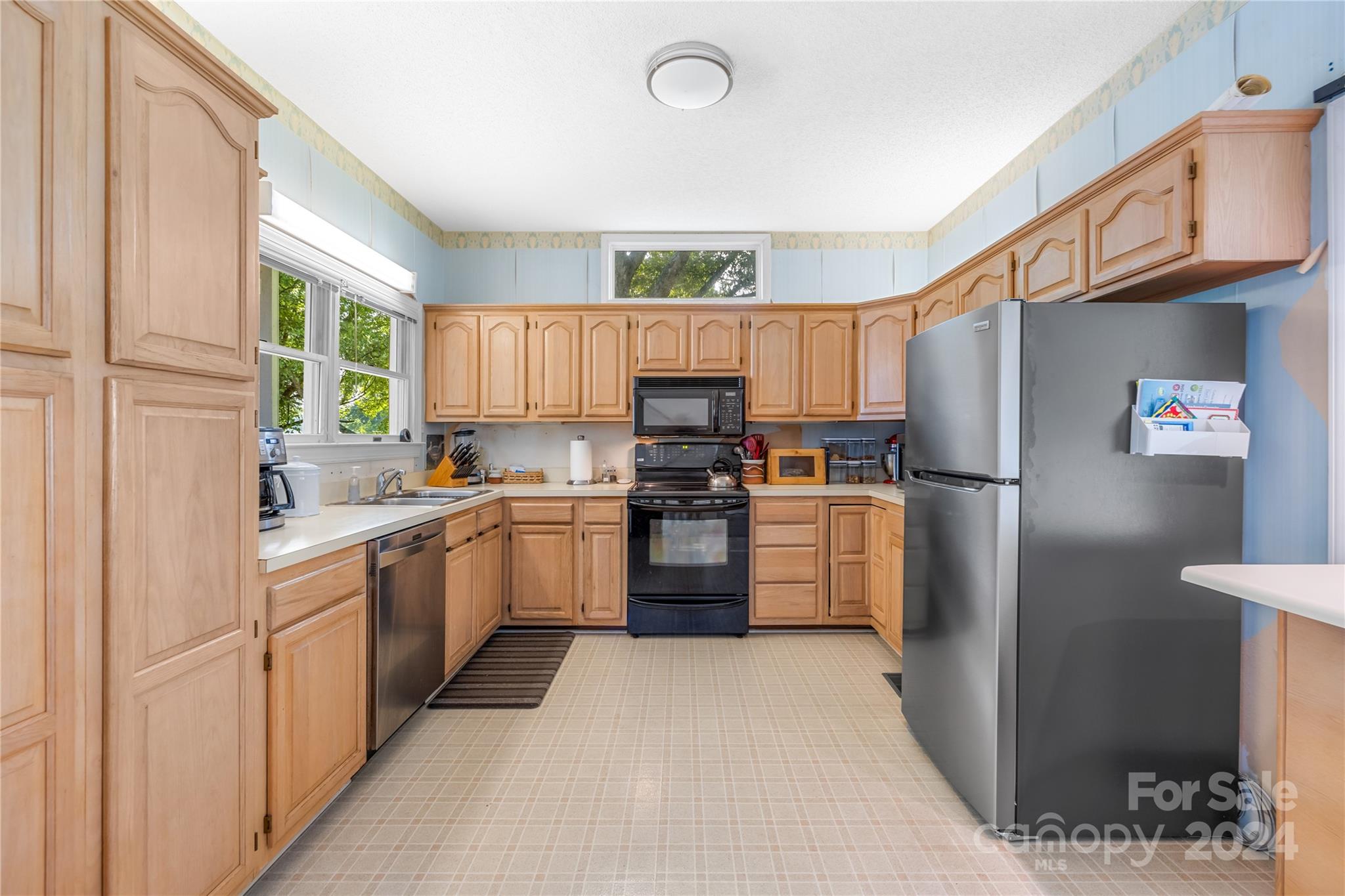 Country Club Shores - Residential