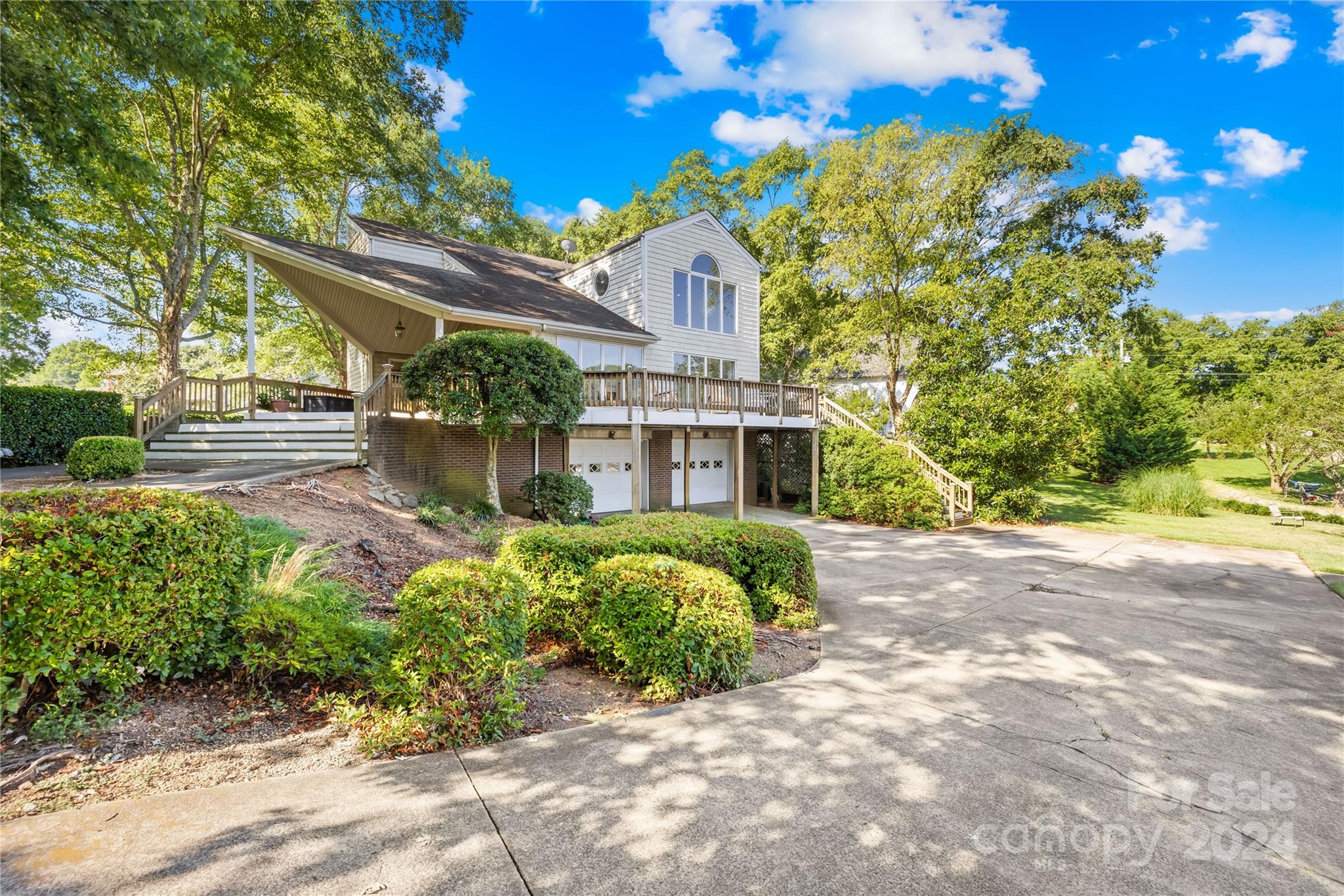 Country Club Shores - Residential