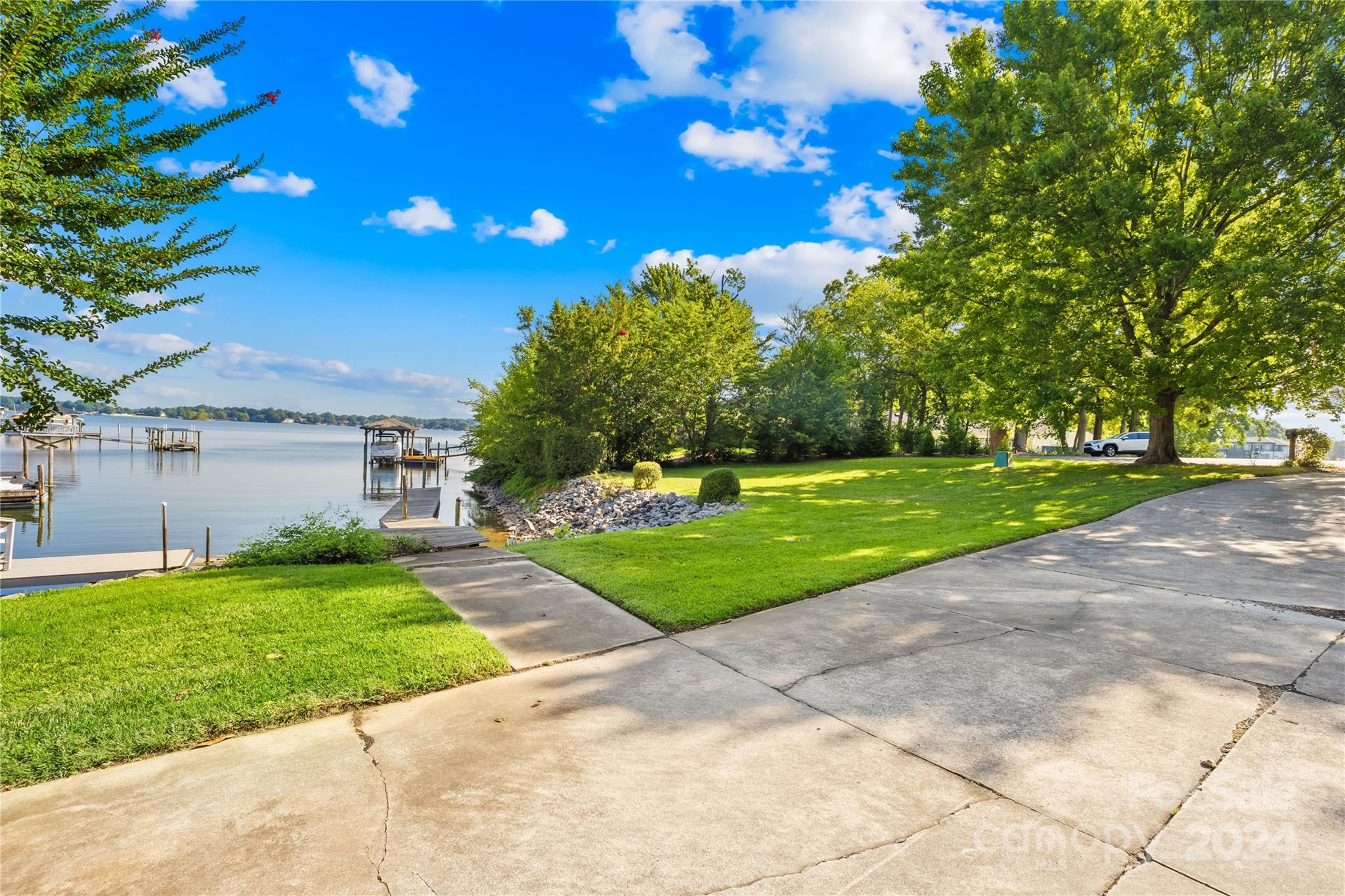 Country Club Shores - Residential