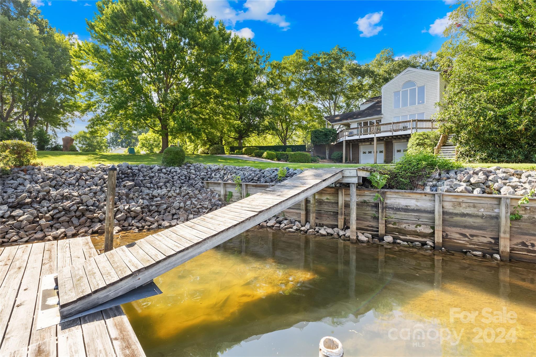 Country Club Shores - Residential