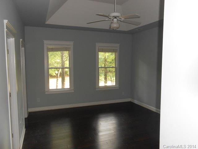 The Harbour At The Pointe - Residential