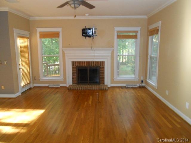 The Harbour At The Pointe - Residential