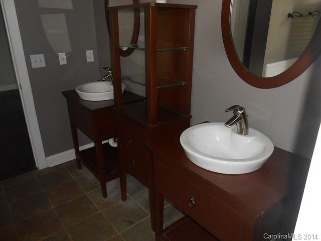 The Harbour At The Pointe - Residential