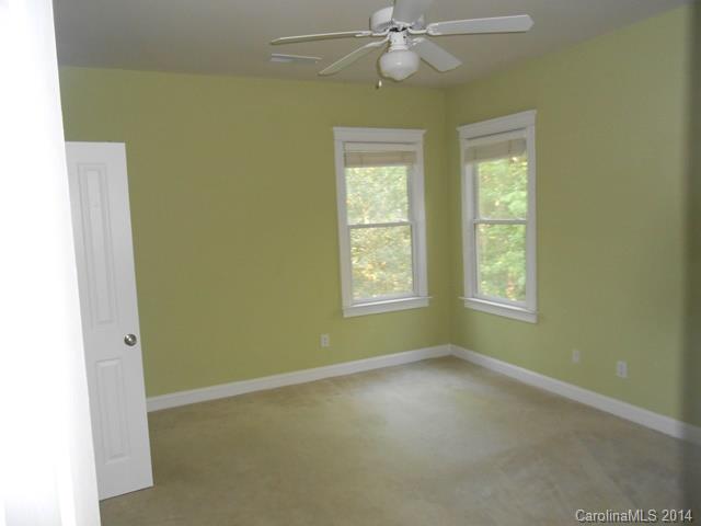 The Harbour At The Pointe - Residential