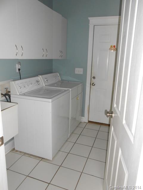 The Harbour At The Pointe - Residential