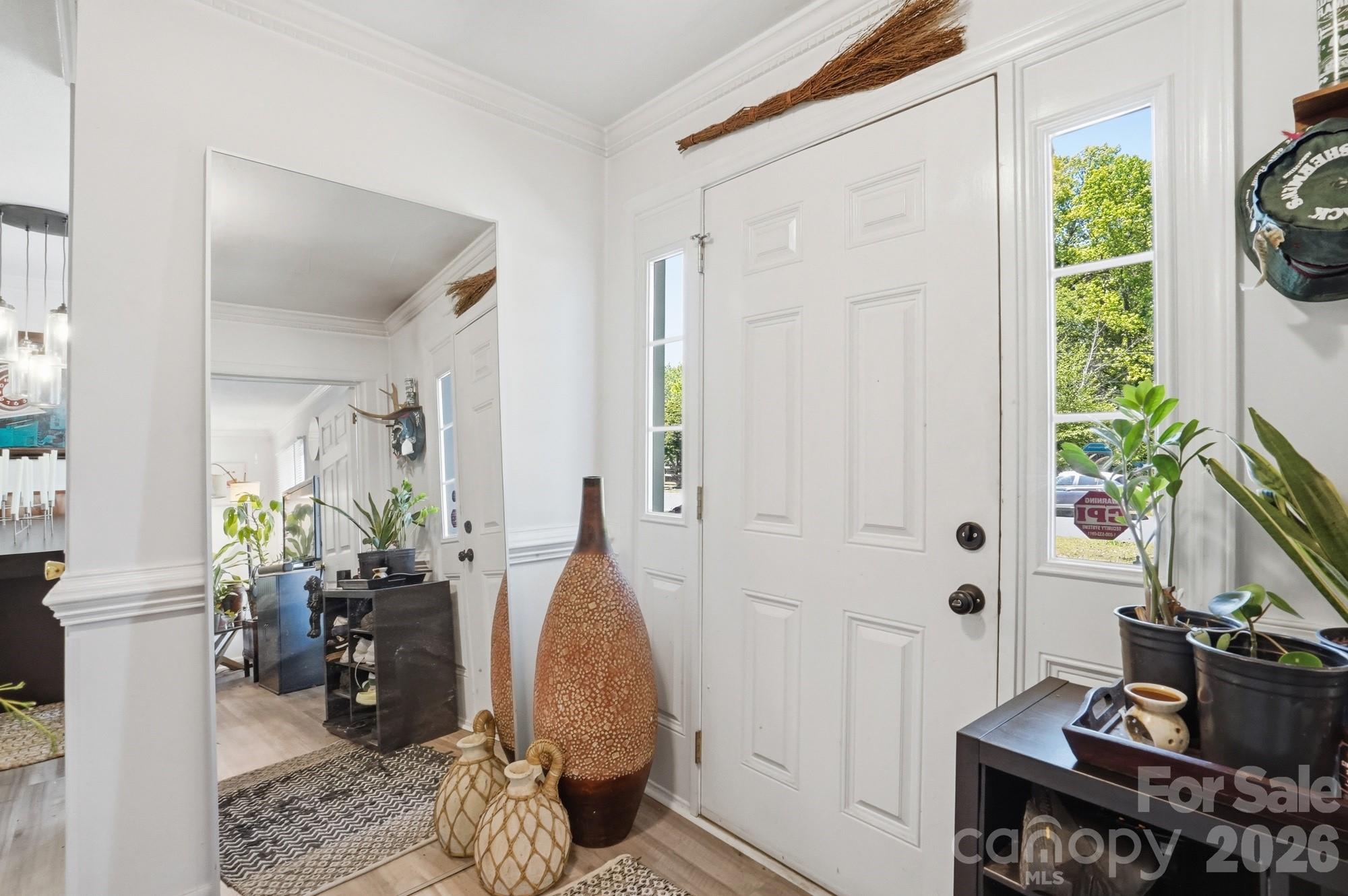 1135 Mclaughlin Drive