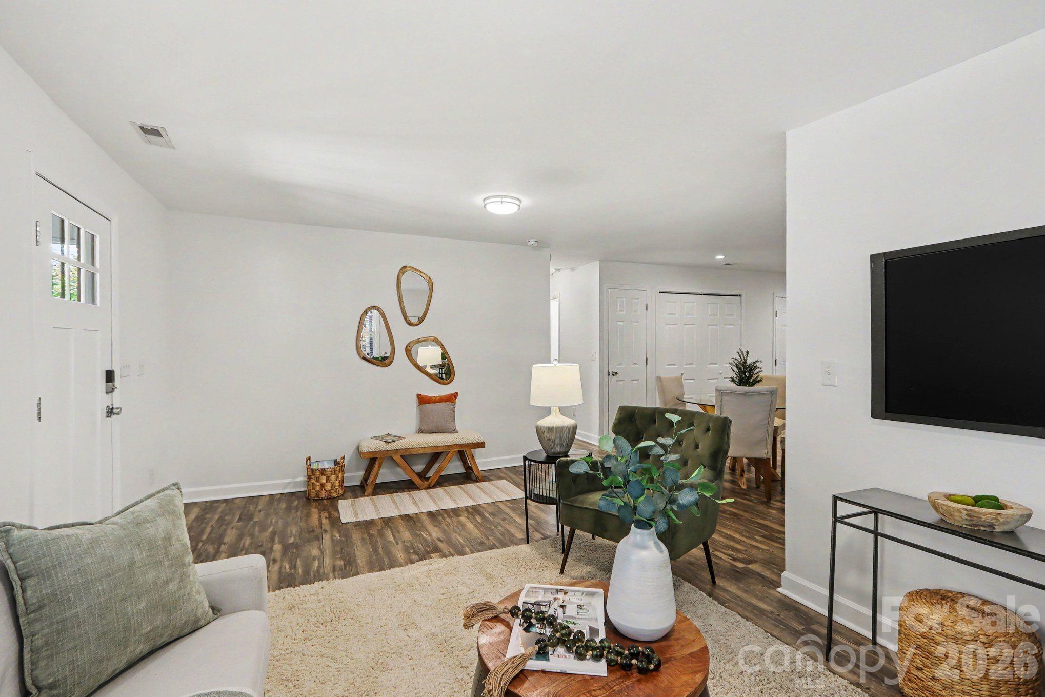 113 N Smallwood Place