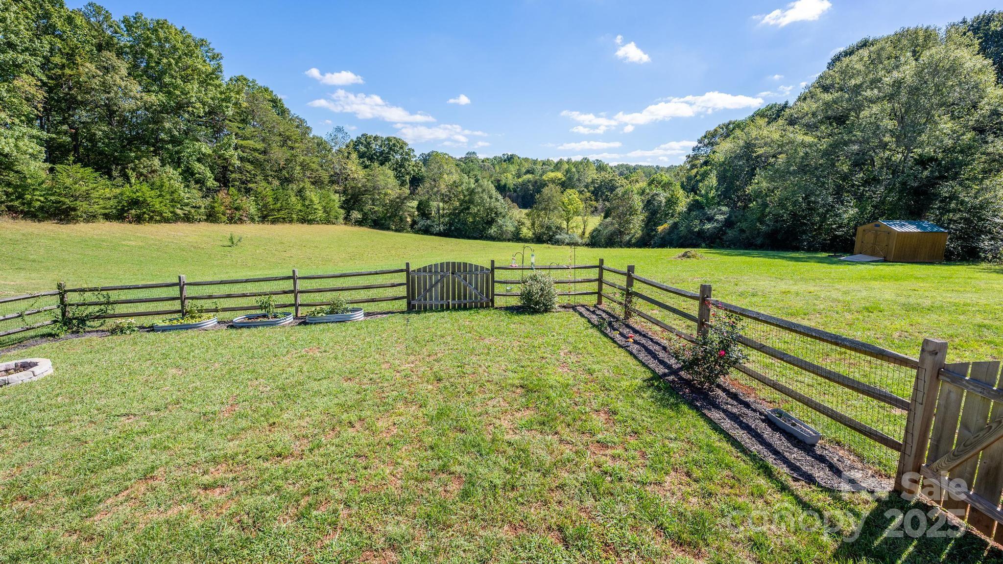 2256 Bolton Road