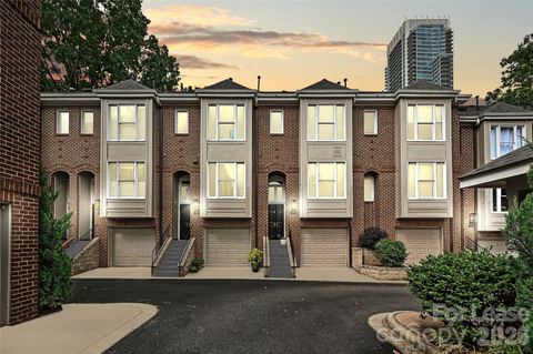 Photo of 343 W 7th Street, Charlotte, NC 28202 (MLS # 4367626)