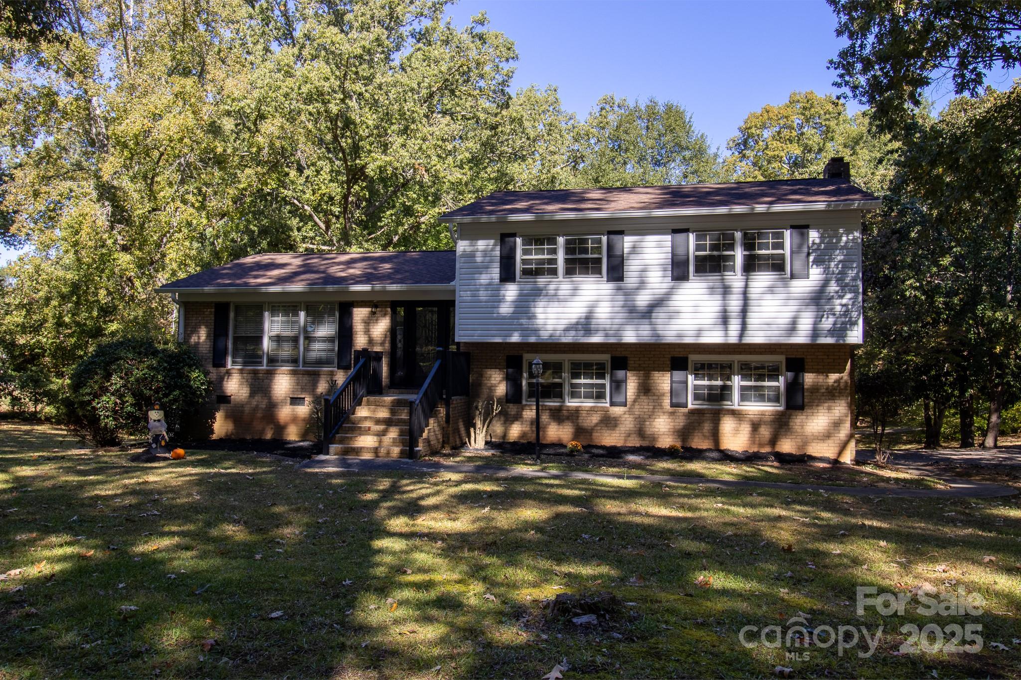 1142 Canterbury Drive 120