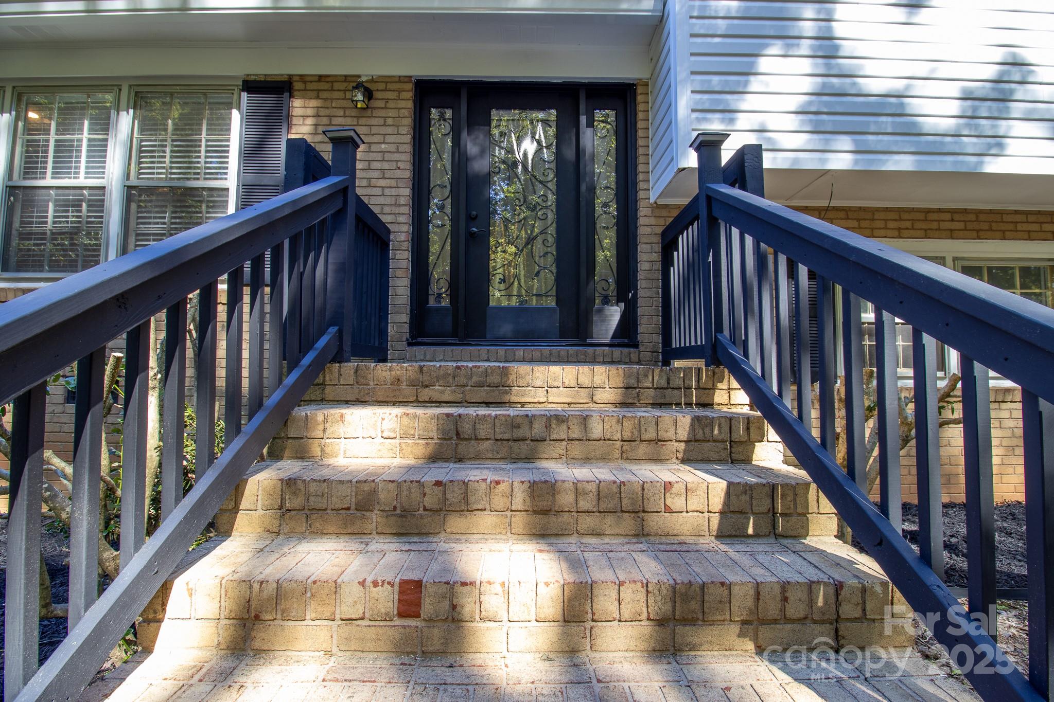 1142 Canterbury Drive 120
