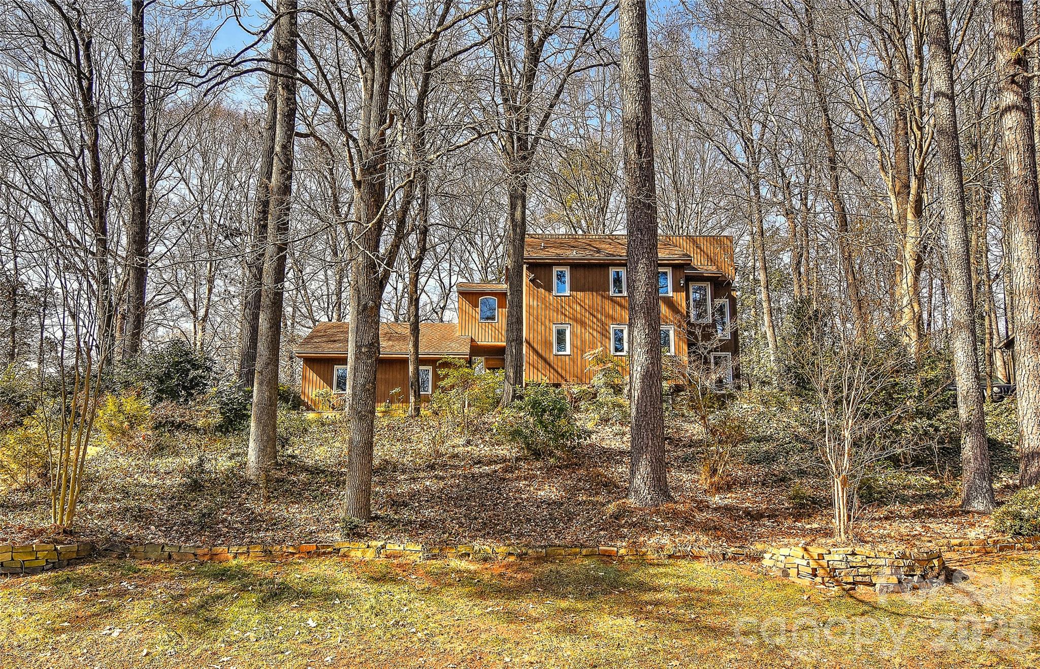 3310 Windbluff Drive