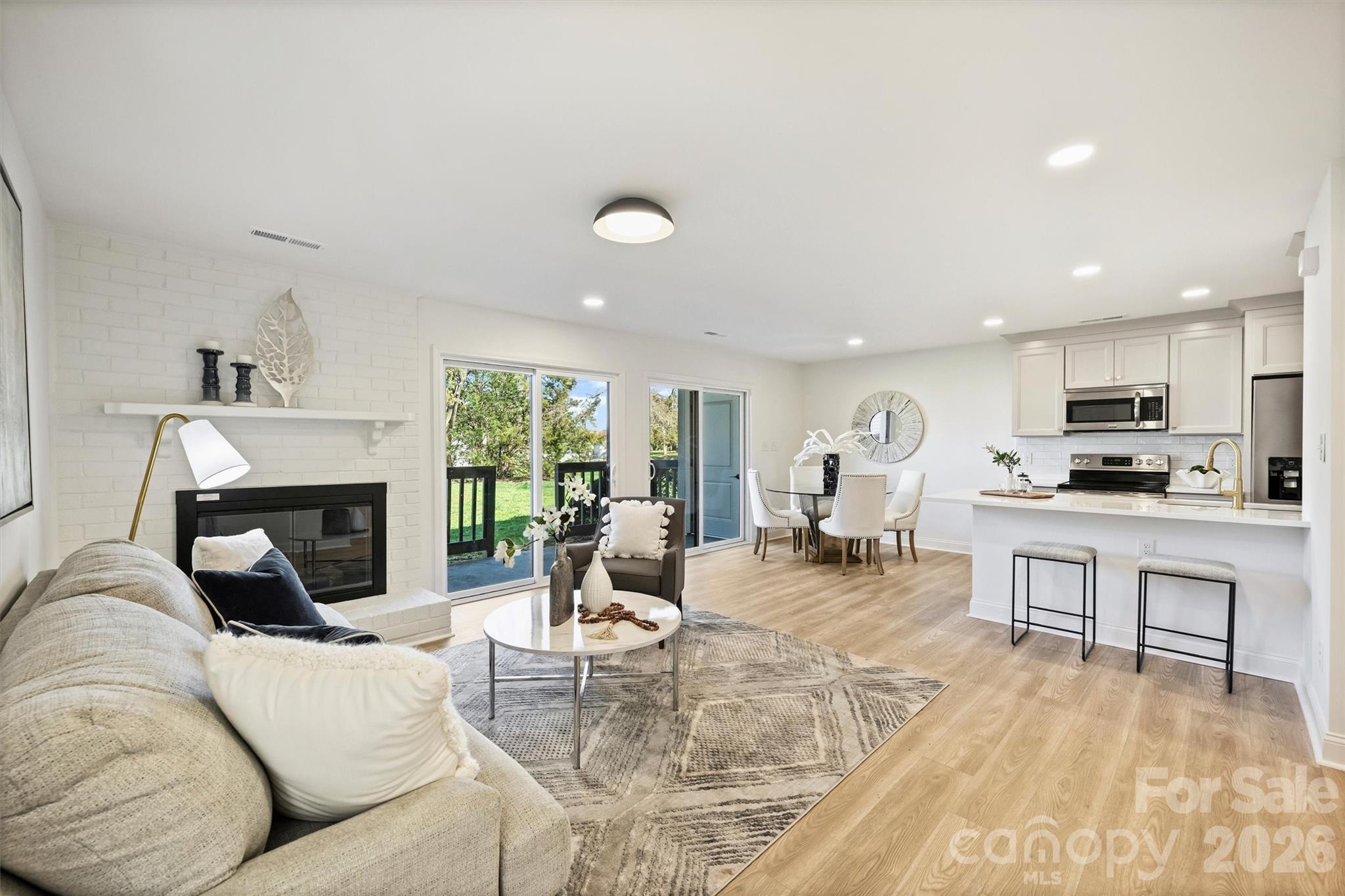 11141 Harrowfield Road