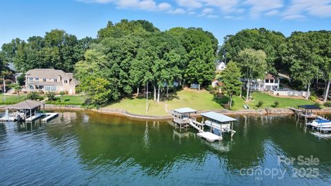 1765 Dogwood Hill Drive Denver NC 28037