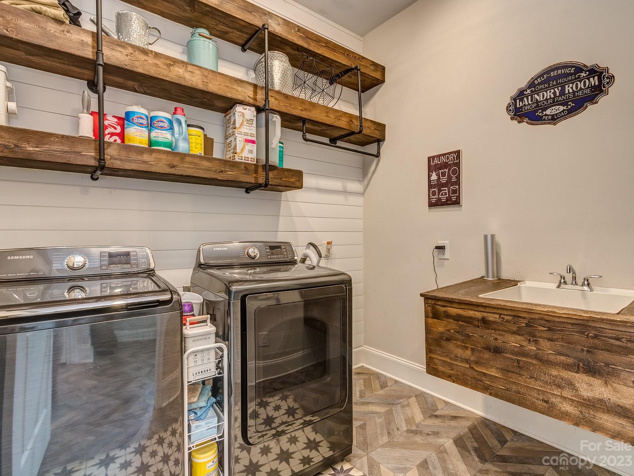 The Falls at Weddington - Residential