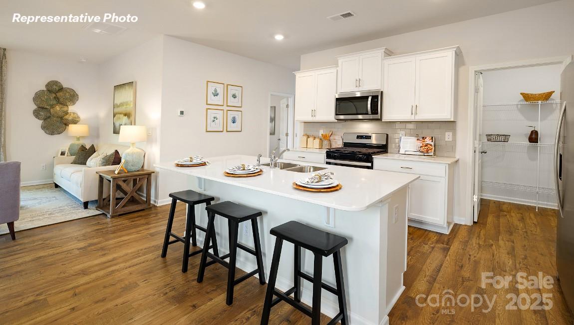 3659 Maxwell Henry Lane NW